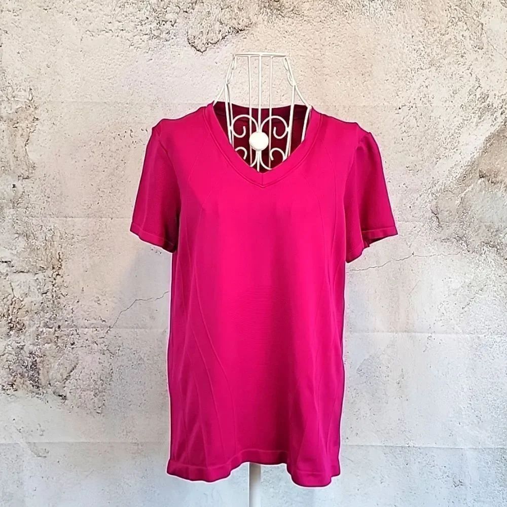 Champion Gear compression athletic t-shirt in fuscia pink Women's Size L